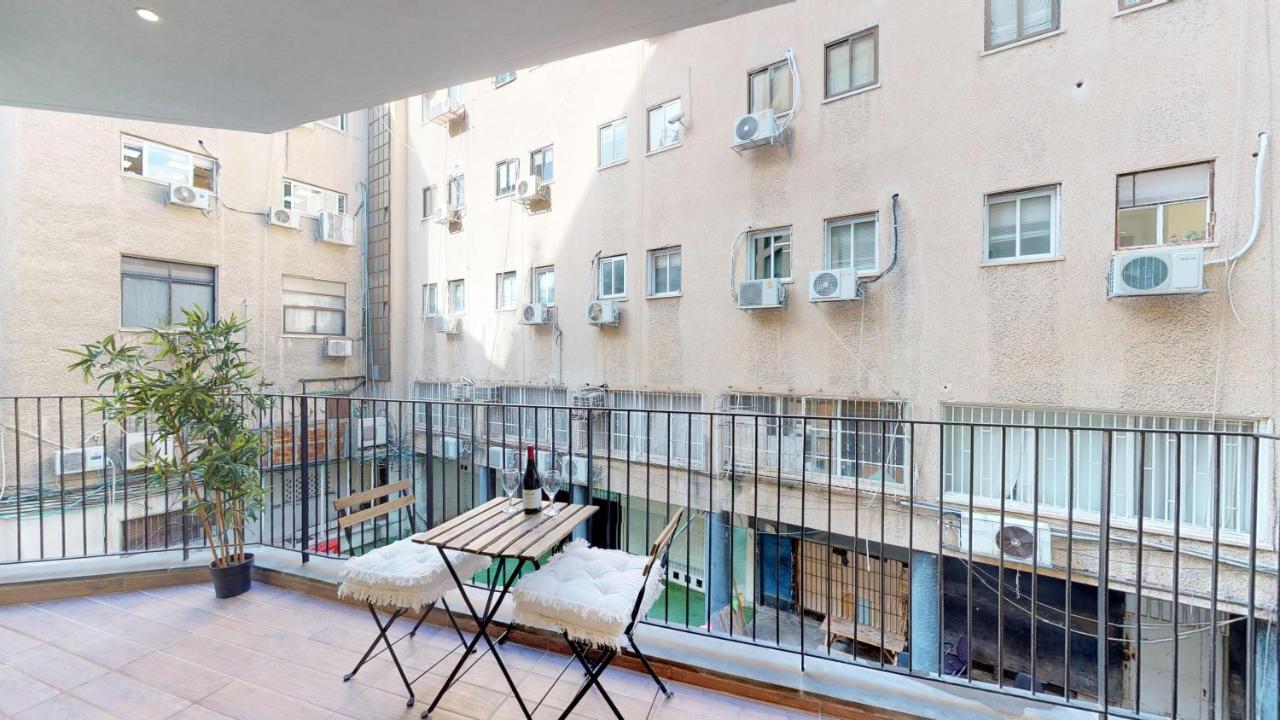 Comfortable Apartment With Balcony By Holyguest Tel Aviv Buitenkant foto